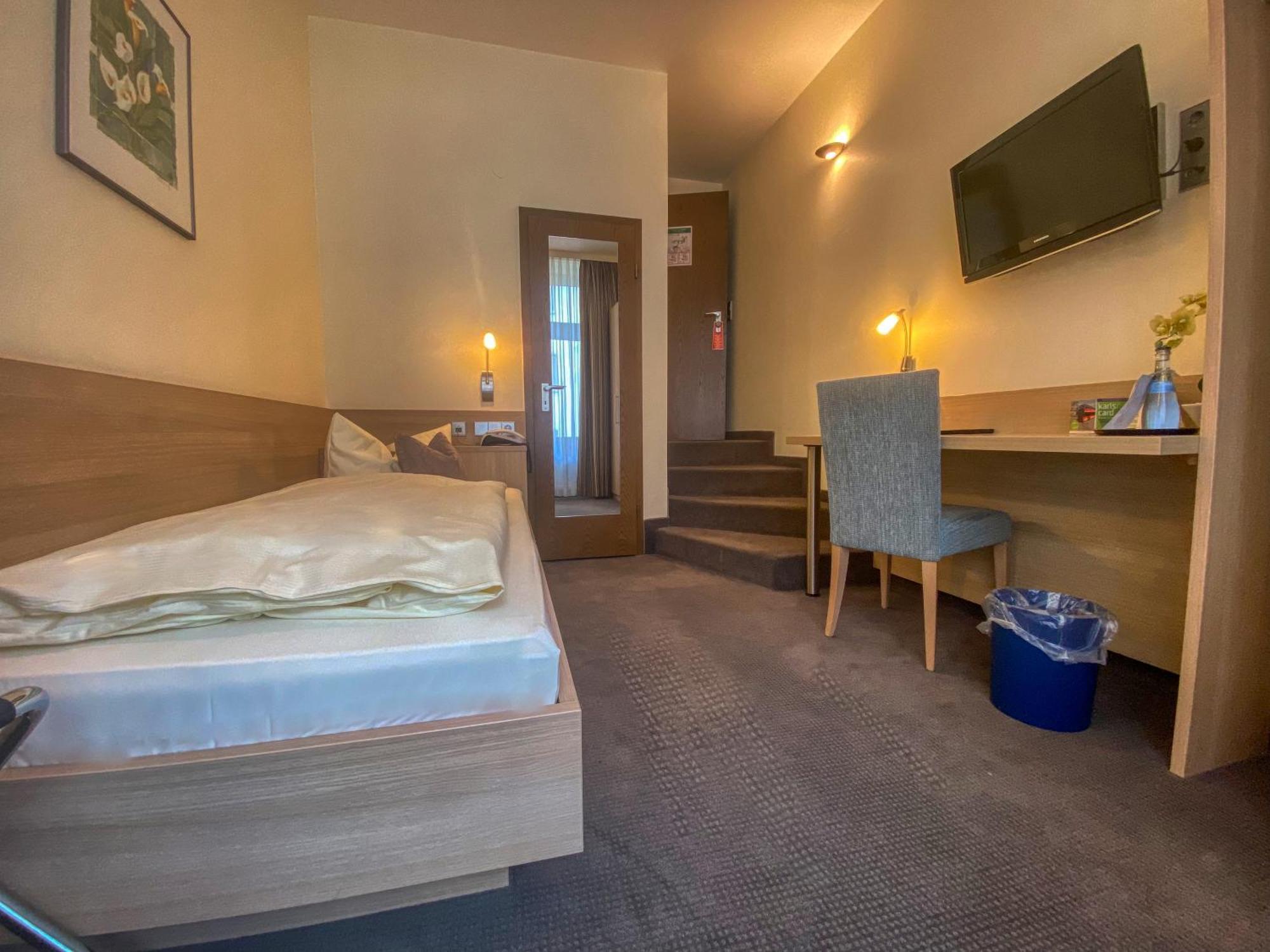 City Partner Hotel Berliner Hof Карлсруэ Номер фото